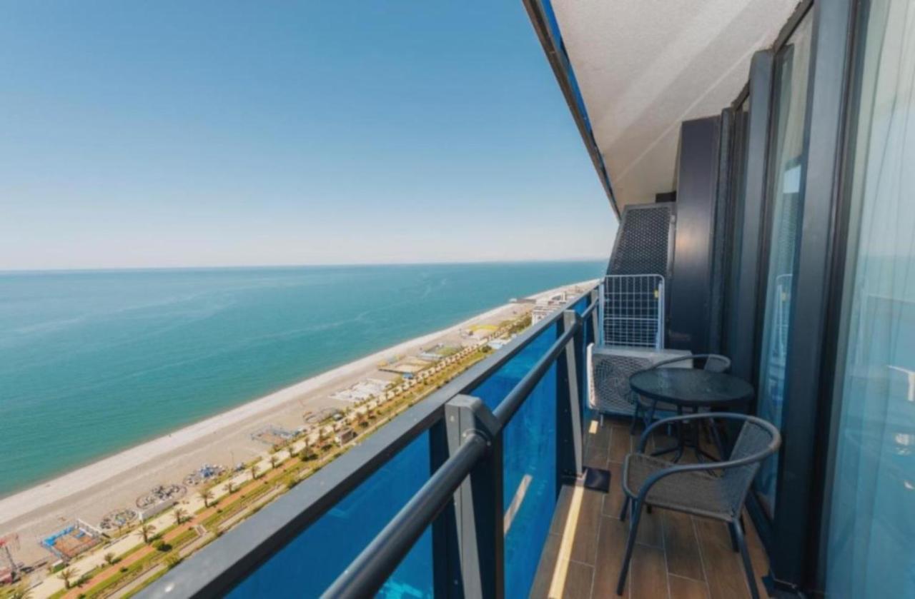 Delux Sea View Aparthotel In Orbi City Batumi Exterior photo